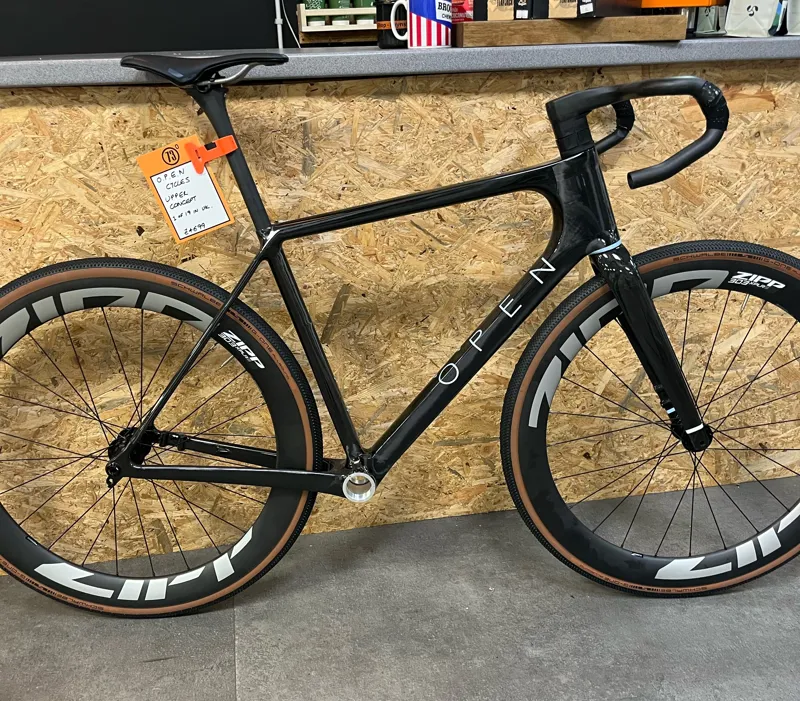 Open Cycle Upper Concept Zipp XPLR Rolling chassis