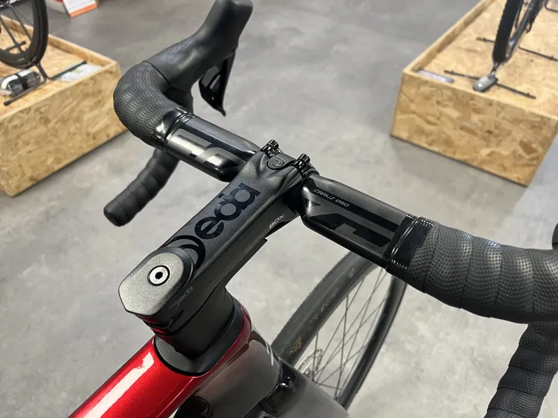 Ridley Falcn 105Di2 ex demo-1
