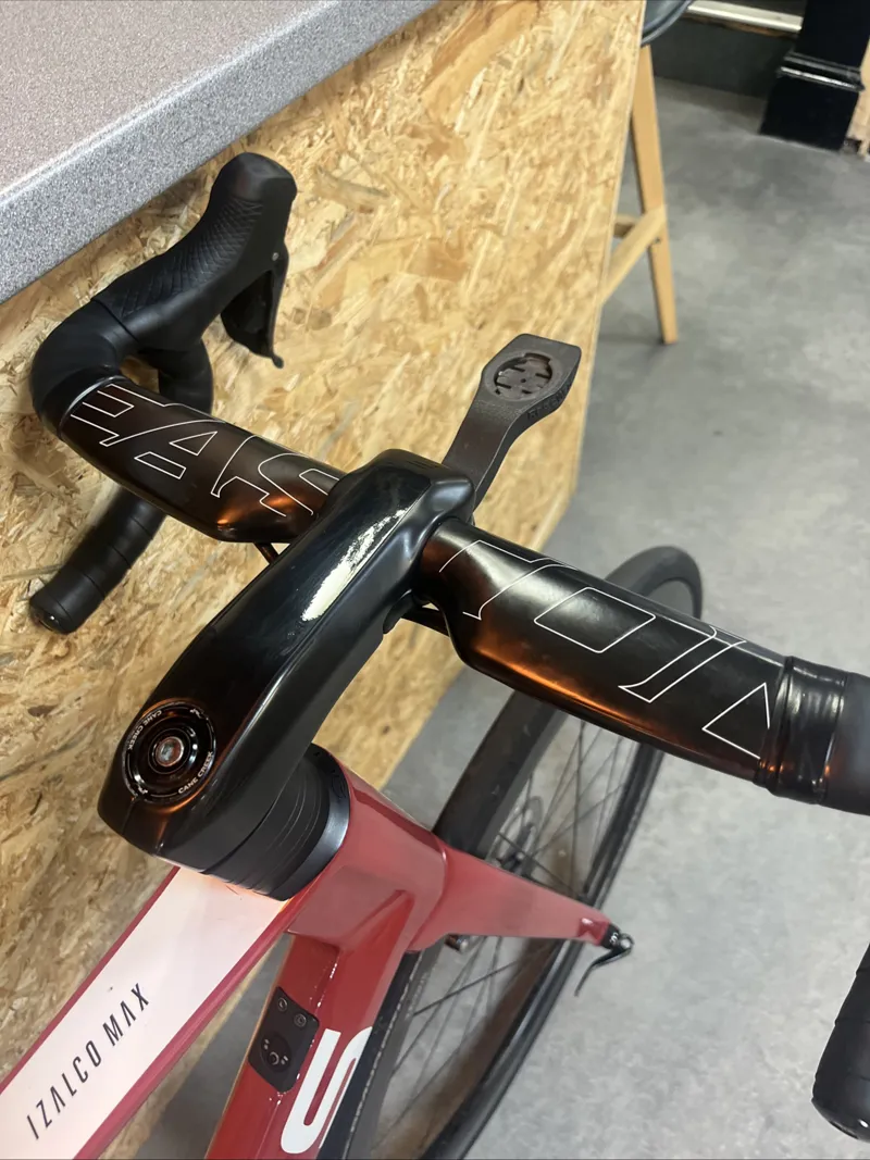 Focus Izalco Max 58cm Ultegra Di2 58cm Part ex-1