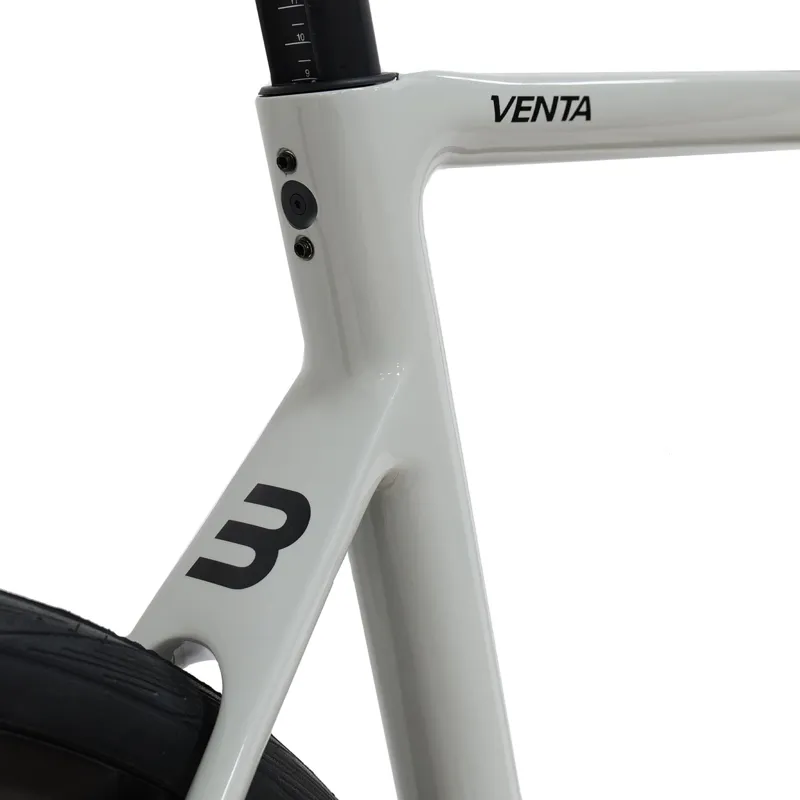 Basso Venta 105 Di2 Deda SL4 Carbon Disc Wheels 56cm-4