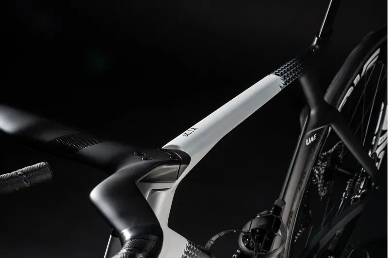 Colnago Y1RS Disc 2025 Carbon TT Aero Bike Dura Ace Di2 UAE-4